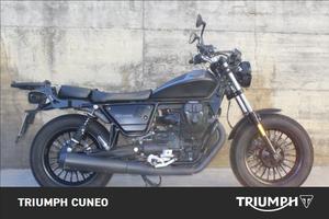 MOTO GUZZI V9 850 Bobber