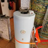 boiler elettrico e legna usato pochissimo