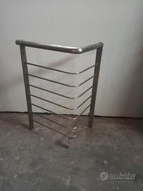 ringhiera ad angolo in acciaio