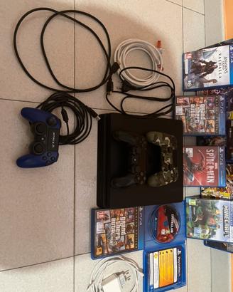 PS4 Slim 850GB + 3 controller + 12 giochi fisici