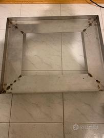 Carrello con freni