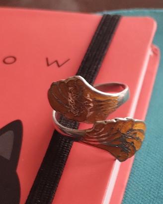 Anello in argento con smalti gialli