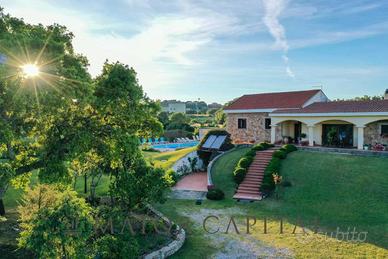 Villa con piscina a Telti