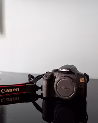 Fotocamera Canon 1300D + Obbiettivo 18-55mm