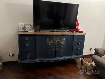 Credenza bombata decorata – Stile francese vintage