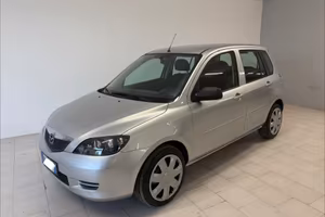 Mazda 2 1.4 Tdi 68 cv Sony ericsson