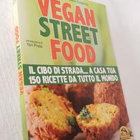 VEGAN STREET FOOD Macro Edizioni