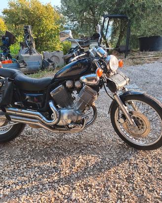 moto Yamaha virago 535