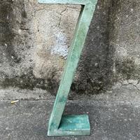 Lettera z in cemento anni 30 vintage industrial