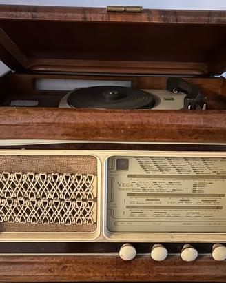 Radio vintage Vega mod 632 “ribasso”