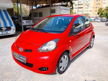 Toyota Aygo 1.0 12V VVT-i 5 porte Now 12 mesi di g
