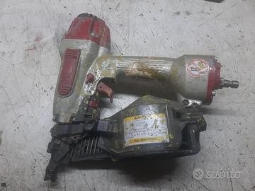 chiodatrice  pneumatica