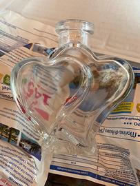 Bottigliette in vetro a forma di cuore