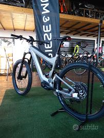 Bici e-bike riese&muller superdelite mountain 