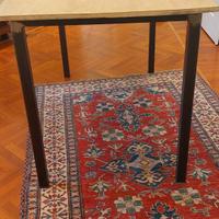 Tavolo legno chiaro e ferro battuto