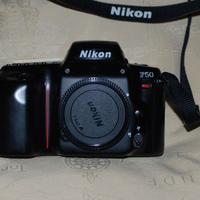 Nikon F50 e zoom Nikon 80-200