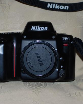 Nikon F50 e zoom Nikon 80-200