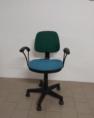 Sedia da ufficio con rotelle