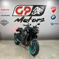 Yamaha MT-10 Cyan Storm 165CV AKRAPOVIC