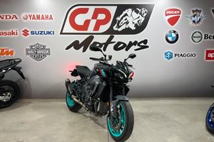 Yamaha MT-10 Cyan Storm 165CV AKRAPOVIC