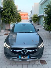 Mercedes GLA 200 d premium