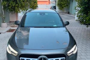 Mercedes GLA 200 d premium