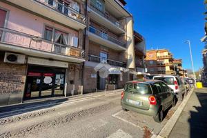 NEGOZIO A GENZANO DI ROMA