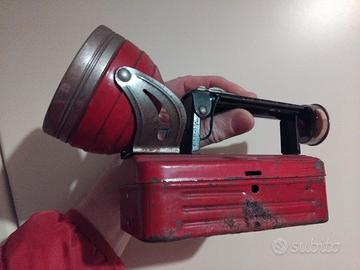 VECCHIA PILA TORCIA LAMPADA DI EMERGENZA VINTAGE 