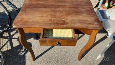antico tavolino 250euro