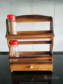 Porta spezie in legno 