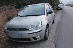 2002 Ford Fiesta 1.4 16v Ghia 80 CV NEOPATENT
