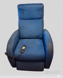 Poltrona alzapersona per anziani e disabili