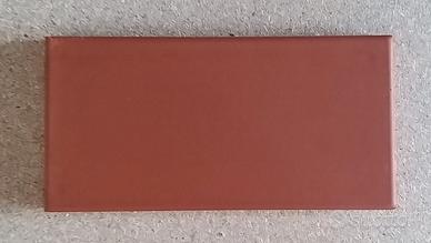 Gres Rosso 7,5x15 al mq