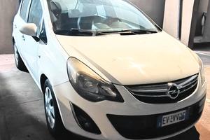 Opel corsa con cambio automatico