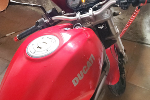 Ducati Monster 620 - anno 2002