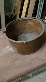 Divesri oggetti in rame antichi