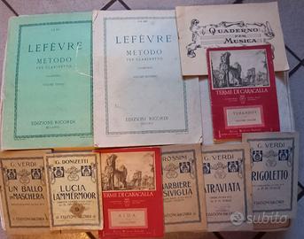 Libri vecchi di musica e religiosi