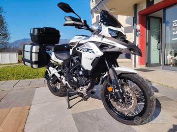 Benelli TRK come nuovo completo di borse
