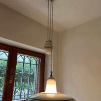 Lampadario con sistema regolazione a carrucola