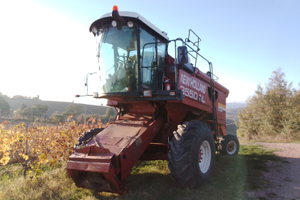 Mietitrebbia New Holland 3550 AL