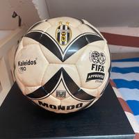 Pallone calcio Juventus Kaleidos Pro autografato