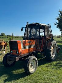 Trattore fiat 880