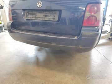 Paraurti posteriore VOLKSWAGEN PASSAT del 2003