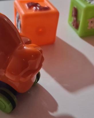 Set Gioco areoplanino automatico ABC e cubotti  