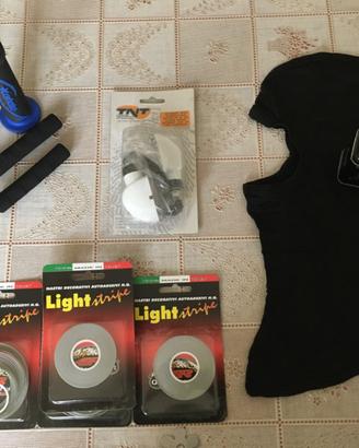 Ricambi,accessori universali scooter e Scarabeo 50