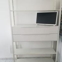 Scaffale IKEA bianco con cassetti