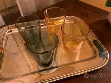 Set 4 bicchieri colorati in vetro