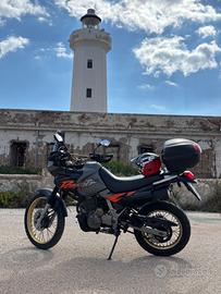 Honda Dominator 650