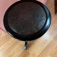 Sgabello in legno e cuoio regolabile