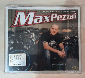 Lo strano percorso singolo 883